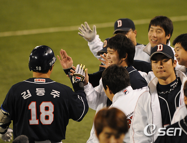 
	[����]�赿��,'�ٽ� ��������'
