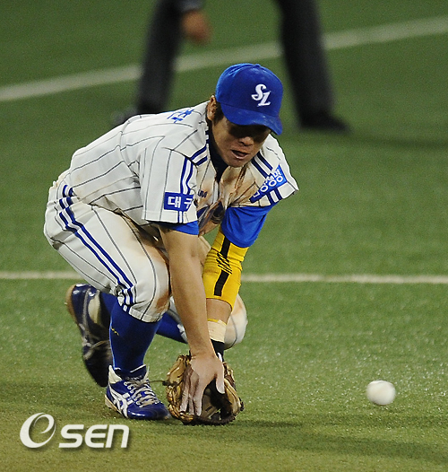 
	[����]������,'��!���⼭ ��å��'
