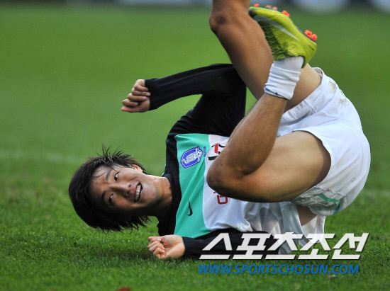 
	����ö�� 8�� ����NFC �ؿ��ĸ��� �Ʒÿ��� ������� ���� �� ������ �ִ�.      ����NFC=������ ���� young@sportschosun.com


