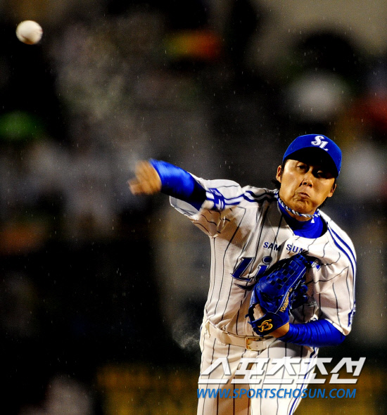 
	2010,10,08

PO1���� �Ｚ-�λ�

�Ｚ ���� �迵���� �� ������ ��� �λ� Ÿ�ڵ��� ���� �������縦 �ֳ����� ���ӱ��� ������ �ִ�.

�뱸=������ ���� baser@sportschosun.com


