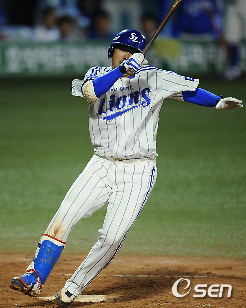 
	[����]������,'�����ƿ� �߽��� �Ҿ���'
