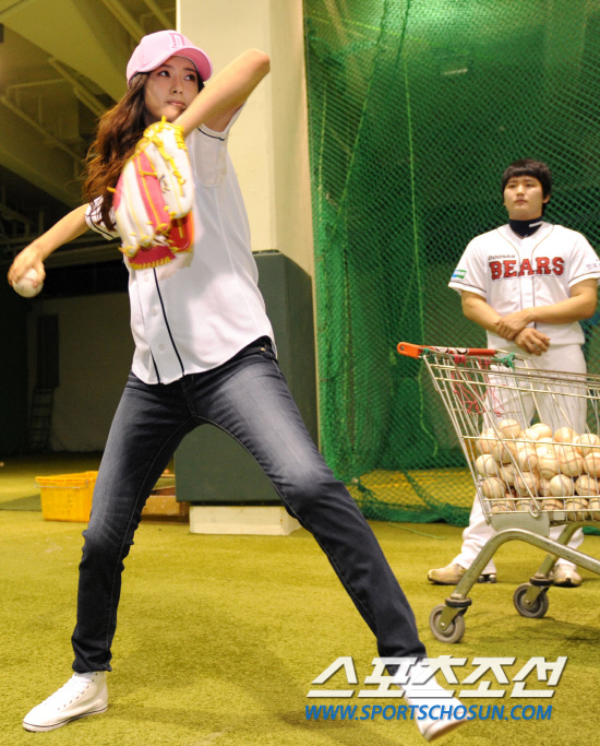 
	������ �翡�� �׳� �ٶ󺾴ϴ�. ���� �� ������ ����� �� �Ͻô±���. �ñ� �ŵ�? �ƶ�! ���� ���������� ������ ���� �����...


