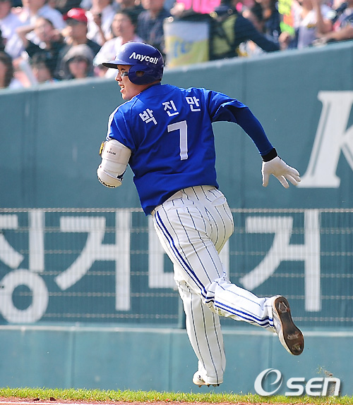 
	[����]������,'2Ÿ�� 2��Ÿ��!'
