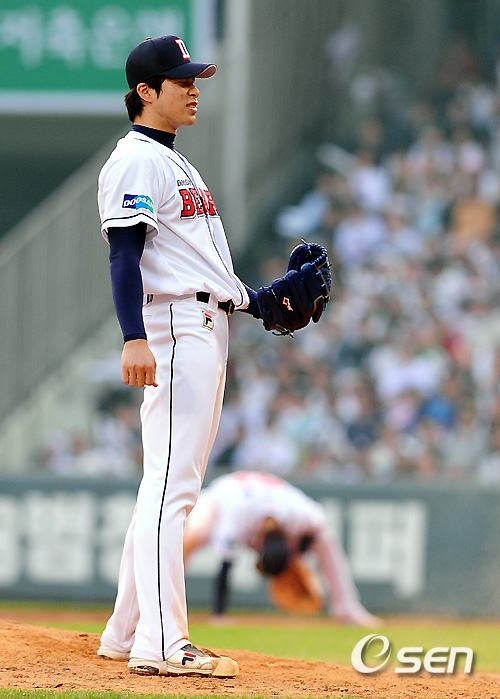 
	[����]��â��,'��! ���⼭ �籸��!'
