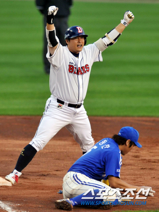 
	10�� ��ǿ��� ���� �Ｚ�� �λ��� �÷��̿��� 3���� �λ� 9ȸ�� ���ݿ��� 1���� �赿�ְ� ���߰��� ������ ��Ÿ�� ġ�� 3�翡�� �����ϰ� �ִ�.

���=������ ����rainmaker@sportschosun.com


