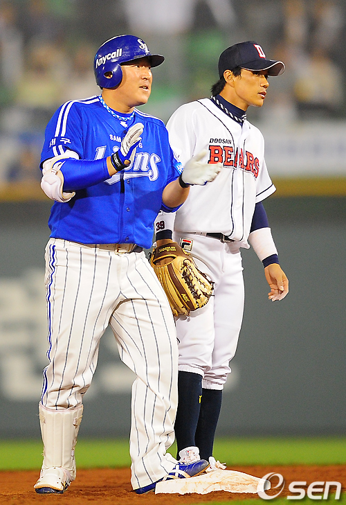 
	[����]�ڼ�ġ�� ������, '1Ÿ�� ���� 2��Ÿ��!'
