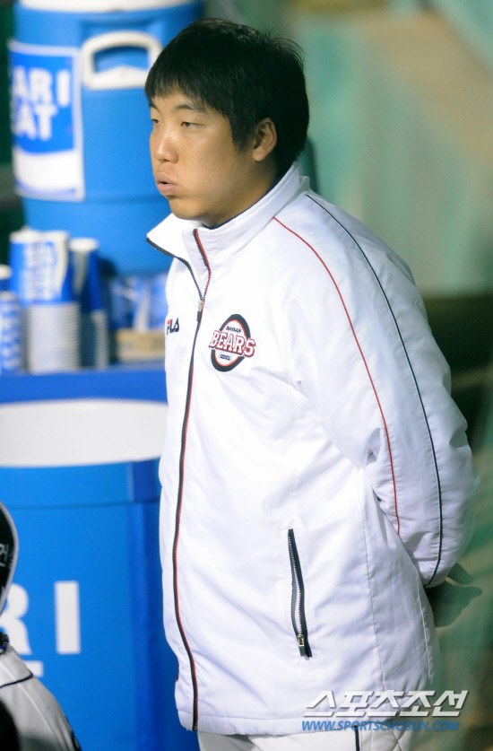 
	11�� ��ǿ��� ���� ���ξ߱� �÷��̿��� 4���� �λ�� �Ｚ�� ��⿡�� ���� ���ξ����� ���� �������� �����ϰ� ��⸦ ���Ѻ��� �ִ�.

���=�ֹ��� ���� deer@sportschosun.com


