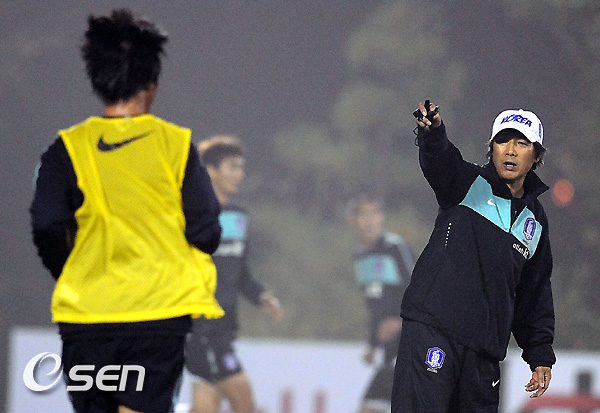 
	[����]������,'�������� ������ �����ھ�?'
