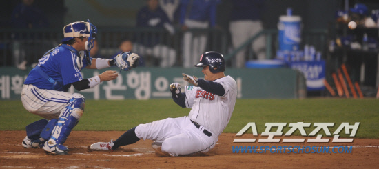 
	���� ������ �赿�ְ� ������.


