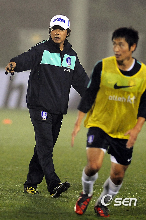 
	[����]������ ���� �Ʒ� �����ϴ� ������
