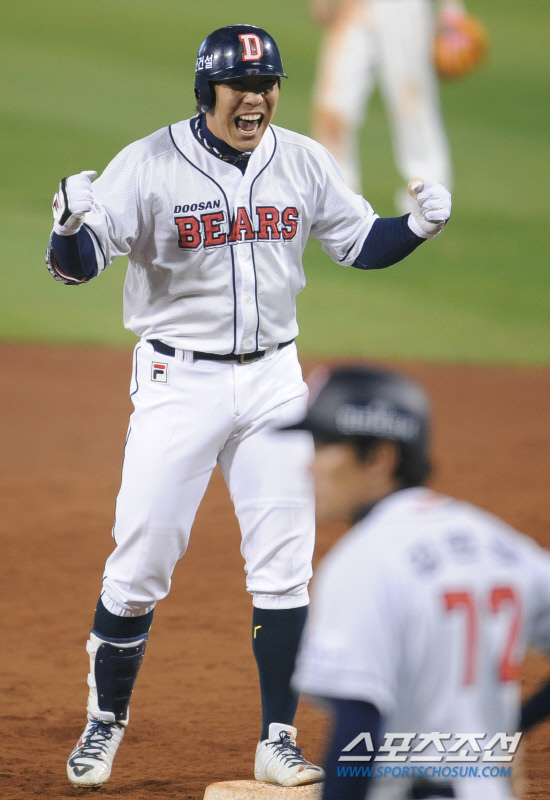 
	11�� ��ǿ��� ���� ���ξ߱� �÷��̿��� 4���� �λ�� �Ｚ�� ��⿡�� 

7�� 2�� ���� ������ 2Ÿ�� ���� ��Ÿ

���=�ֹ��� ���� deer@sportschosun.com


