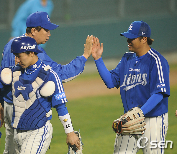 
	[����]������,'���� ���õ� �����߾�'
