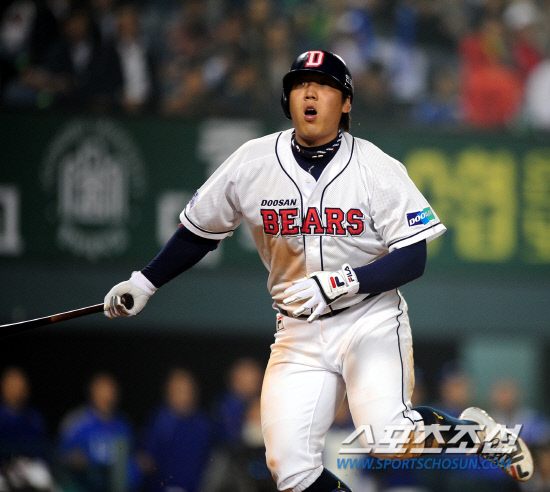 
	2010,10,11 PO 4���� �λ�-�Ｚ

11�� ��ǿ��� ������ �λ�� �Ｚ�� PO 4�������� �λ� �������� 9ȸ�� �ڽ��� ������ Ÿ������ �Ｚ �迵������ �꽺�� �������� �������� �ִ�.

���=������ ���� basser@sportschosun.com


