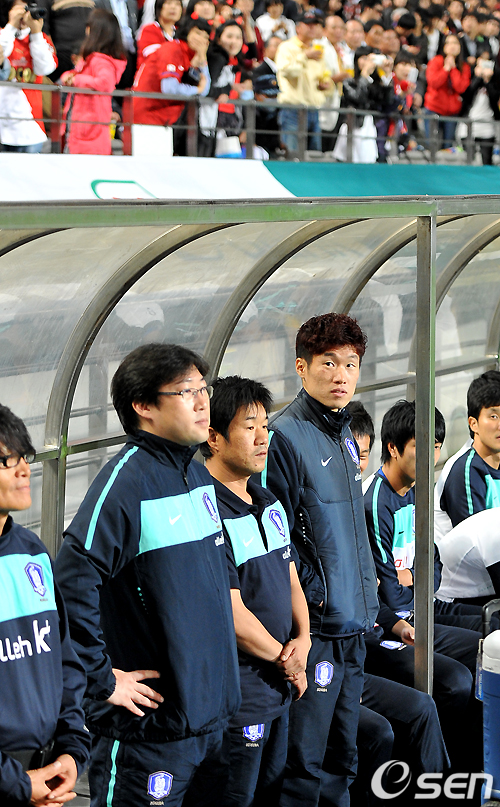 
	[����]'ĸƾ' ������, '���� �ٰ� �ʹ�'
