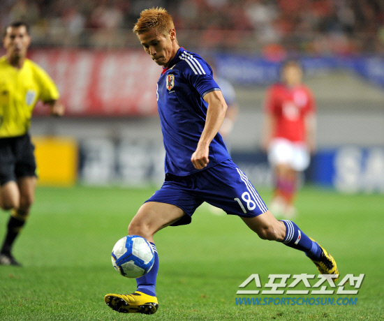 
	2010.10.12/

12�� ���� �����Ű���忡�� ���� ��-���� ģ�� A��ġ ���, ������ ������ �߰Ÿ� ���� �õ��ϴ� ȥ��

���=������ ���� songs@sportschosun.com


