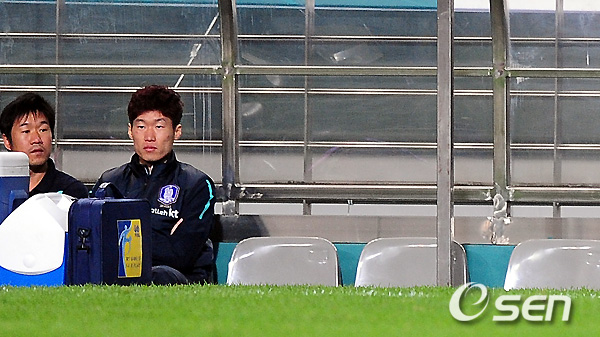 
	[����]Ȧ�� ��ġ�� ��Ű�� ������
