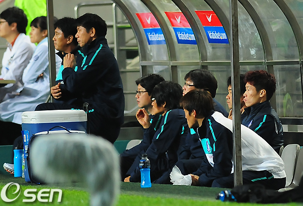 
	[����]'ĸƾ' ������, '���� �ٰ� �ʹ�'
