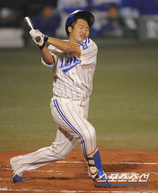 
	2010�� 10�� 13��

13�� �뱸���� ���� �λ�� �Ｚ�� �÷��̿��� 5����, 1ȸ�� �Ｚ �����̰� �꽺���� �ϰ� �ִ�.

�뱸= ���� ���� kyungmin@sportschosun.com


