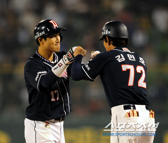 
	2010,10,13

PO 5���� �Ｚ-�λ�

13�� PO 5���� 2ȸ�� 1�� 2,3�翡�� �λ� ����ö�� 2Ÿ�� ��Ÿ�� �ƴ�. ���ȣ��ġ�� ���ϸ� �ް� �ִ� ����ö.

�뱸=������ ���� basser@sportschosun.com


