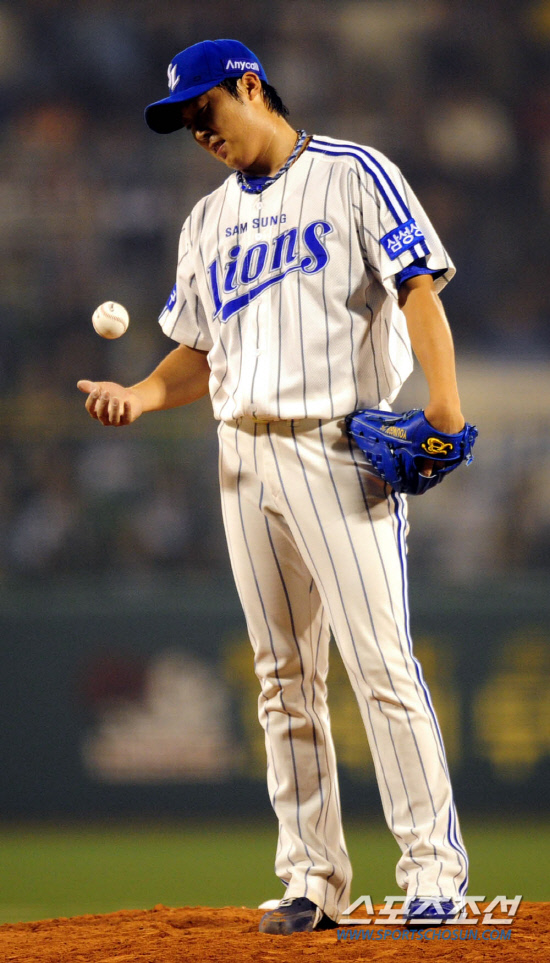 
	2010,10,13

PO 5���� �Ｚ-�λ�

13�� PO 5�������� �Ｚ �迵���� 4ȸ�� ���Ǵ��ϸ鼭 �� ������ ���� �ִ�.

�뱸=������ ���� basser@sportschosun.com


