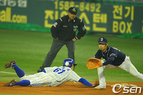 
	[����]�̿���, '��¦�̾�'
