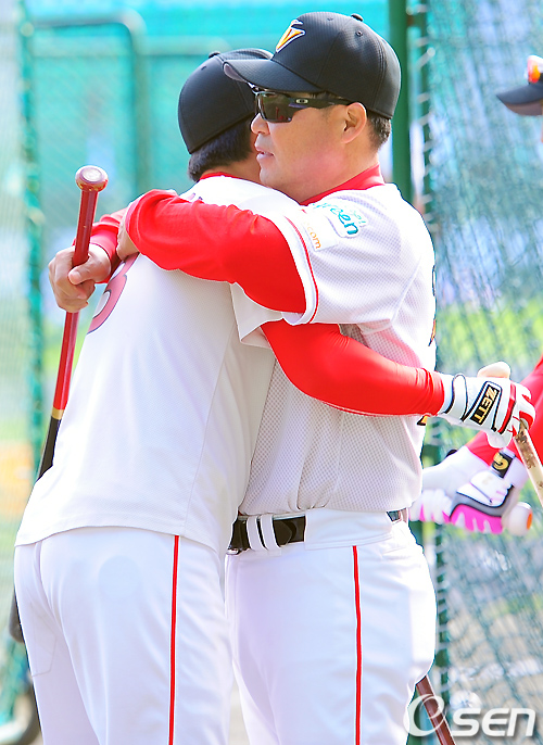 
	[����]�̸���,'��ȯ�� �� �ϴ´�!'
