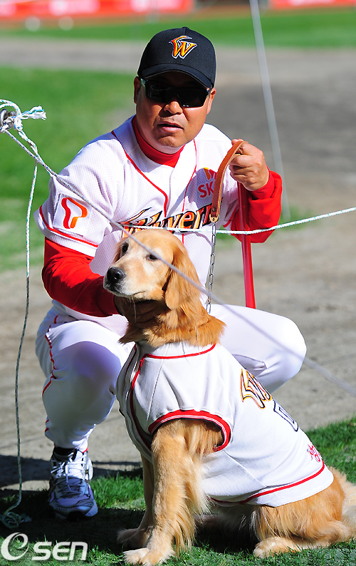 
	[����]�̸���,'�̸���, �� �̱���'
