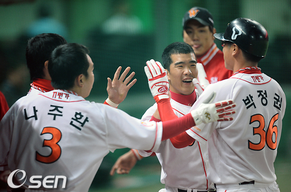 
	[����]���ٿ�,'���� ���Ÿ�� ���Ҿ�'
