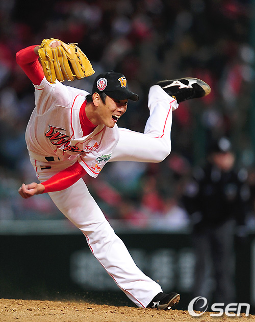 
	[����]�豤��,'���� �ߵ� 5Ÿ�� ���ӻ���!'
