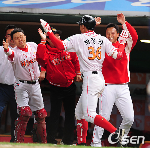 
	[����]������,'���Ǿ�, �� ����Ʈ������ �糪�̾�!'
