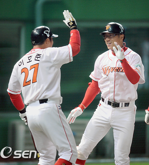 
	[����]��ȣ��,'������ ������'
