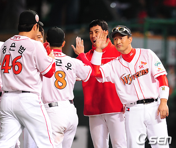 
	[����]������,'�ٿ�, �ϰ� ���� �ϵ�����̾�!'
