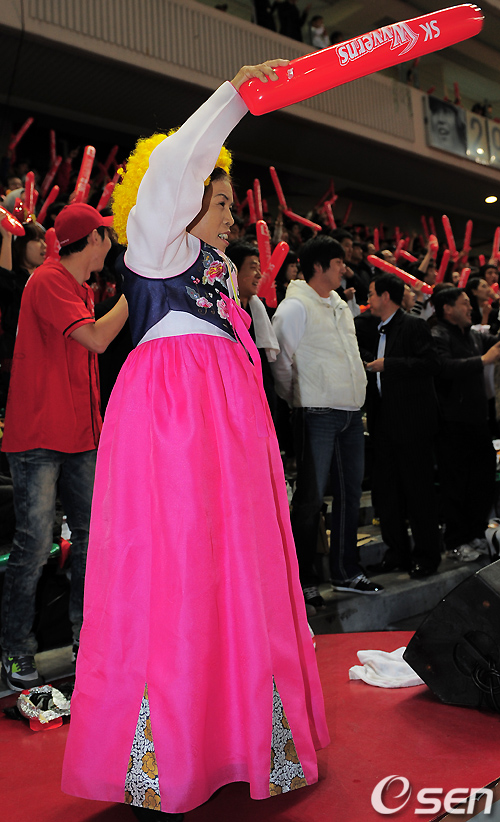 
	[����]�ҸӴϵ� SK ������!
