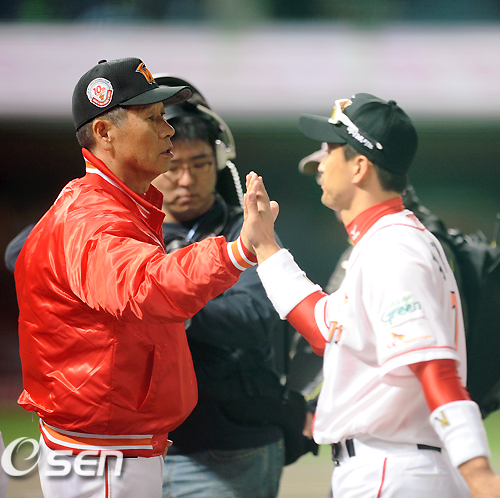 
	[����]�輺��,'������ Ȱ�� ����߾�'
