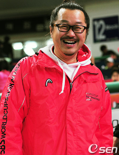 
	[����]�����,'SK�� �¸��Ұ̴ϴ�!'
