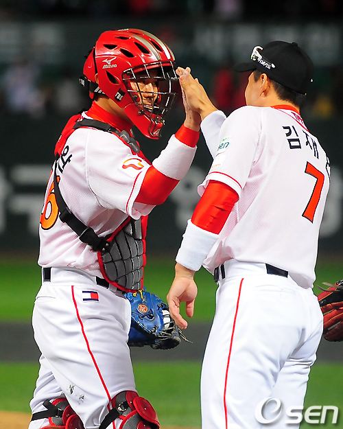 
	[����]������-�ڰ��,'���ϵ� �¸����ڰ�!'
