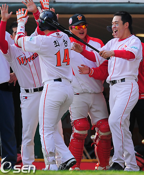 
	[����]����ȯ,'����! ��Ʈ�� �¾ƾ߰ھ�!'
