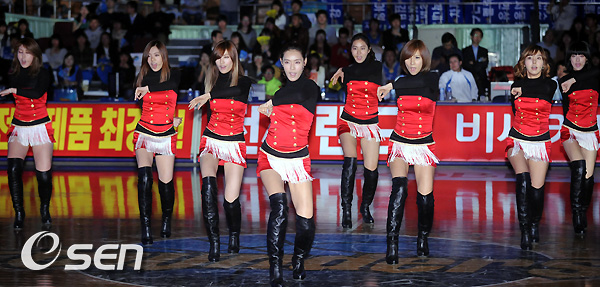 
	[����]�����ͽ���,'��Ʈ�� ȭ���� ����'
