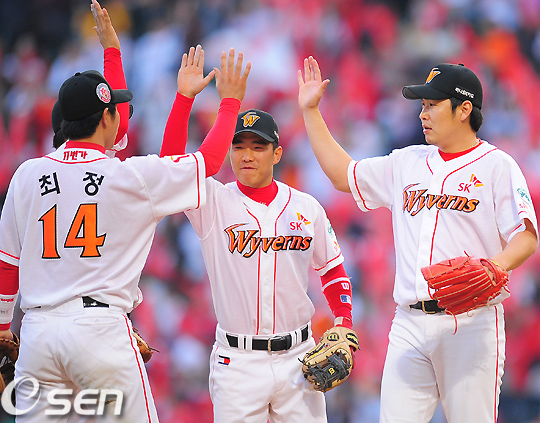 
	[����]KS 2������ �¸��� �ŵ� SK!
