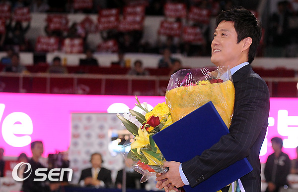 
	[����]������,'�� ���� �����߽��ϴ�'
