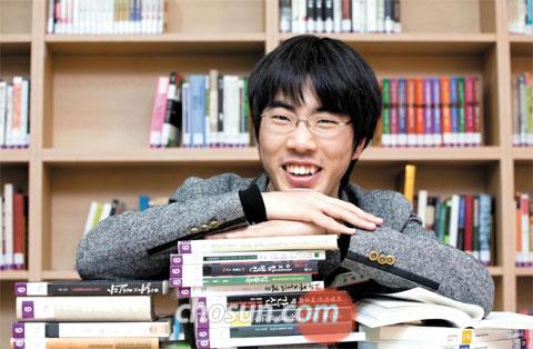 "책으로 지식 쌓고, 퀴즈 풀 듯 공부 해봐요!"