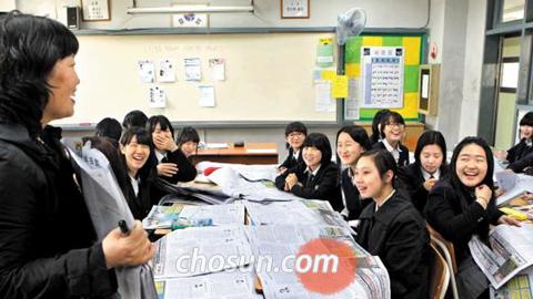 [신문은 내 친구] "신문이라는 네모난 공간에서 세상을 읽어요"