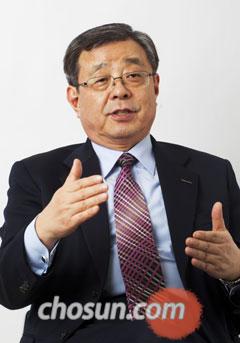 [맛있는 교육] 개교 25주년 POSTECH 백성기 총장을 만나다