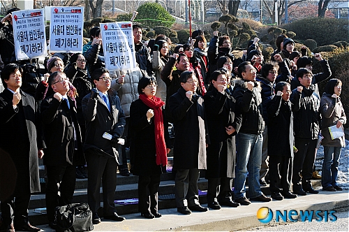 길 잃은 서울대의 법인화 갈등 '점입가경'