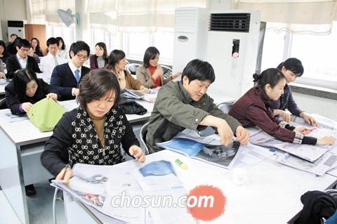 [신문은 내 친구] [캠페인 '읽는 것이 힘이다 (Readers are Leaders)'] “조는 아이 한 명도 없게 수업 확 바꿀 거예요”