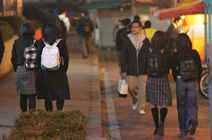 10시 이후 학원수업 242곳 적발