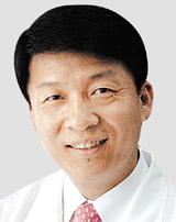 [맛있는 교육 전문가 칼럼] 젊어진 암, 우리 아이들이 위험하다