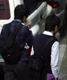 청소년 10명 중 6명 "전쟁 나면 해외 도피"