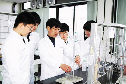 "지역 중소 화학산업 선도할 인재, 우리가 책임진다"_기술리더 양성하는 울산 과학대학