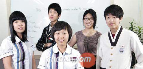 "우리는 영어토론 국가대표… 꼭 우승할 거예요!"